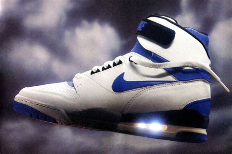 80's Vibe Nike Air Shoes. Nike.com